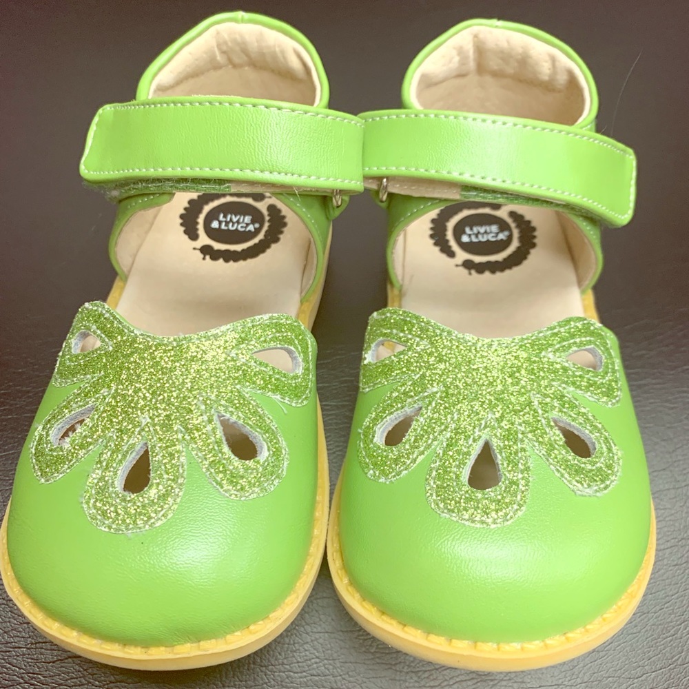 Livie and Luca size 10
